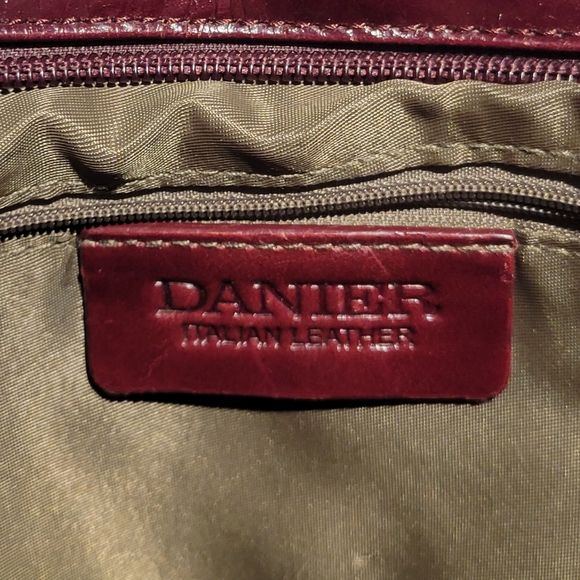 Danier Red Wine Leather Bag with Large pockets - Picture 4 of 7